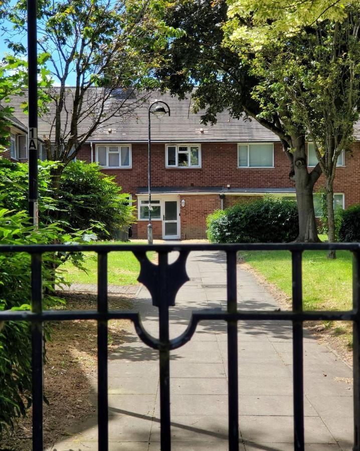 Nr Birmingham City Centre, 5 Bed, Luxe Inn ภายนอก รูปภาพ