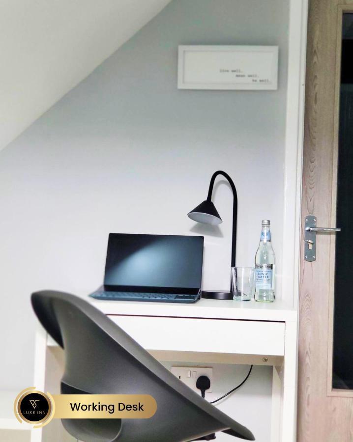 Nr Birmingham City Centre, 5 Bed, Luxe Inn ภายนอก รูปภาพ