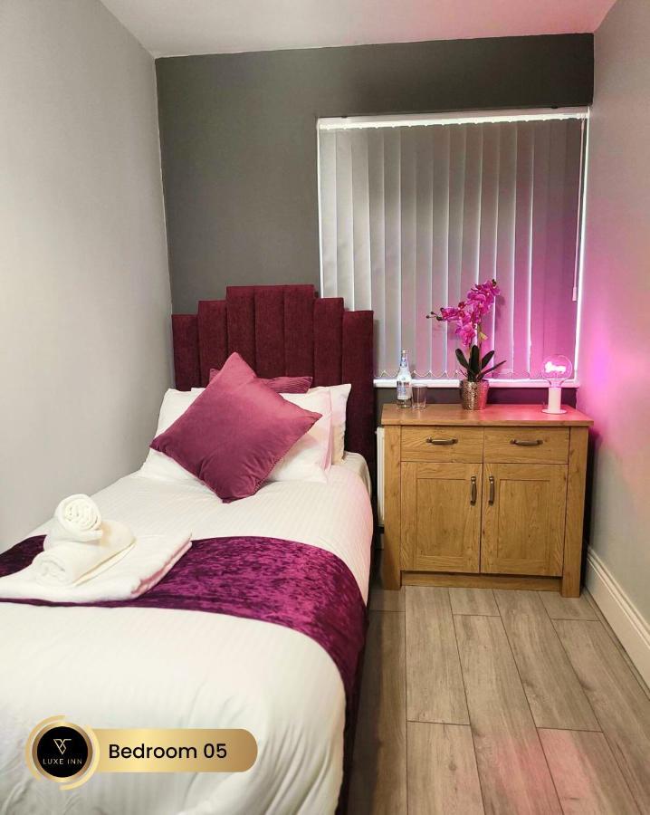 Nr Birmingham City Centre, 5 Bed, Luxe Inn ภายนอก รูปภาพ