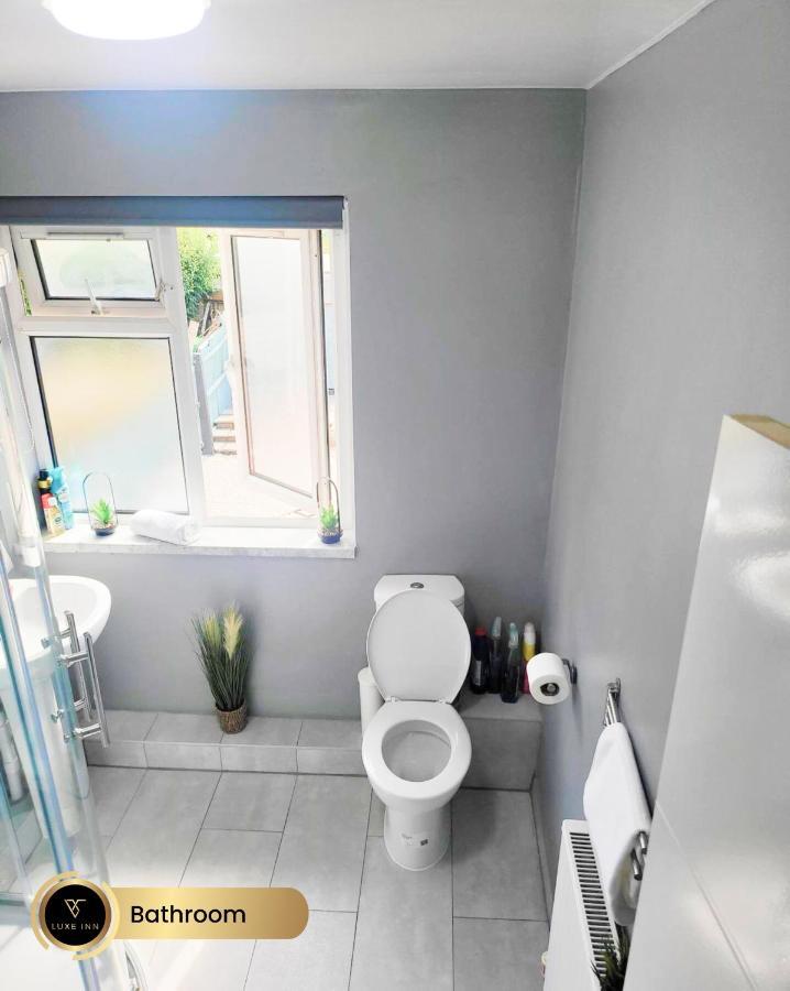 Nr Birmingham City Centre, 5 Bed, Luxe Inn ภายนอก รูปภาพ